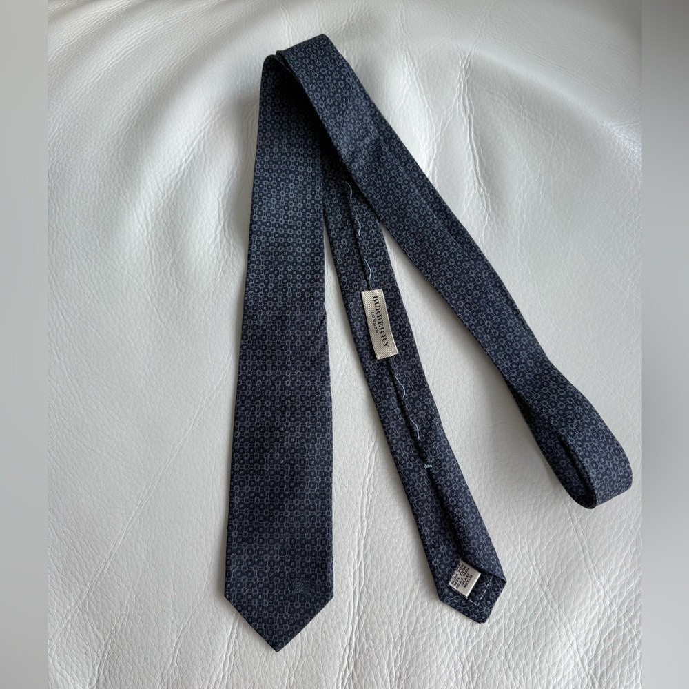 Burberry Silk Navy Patterned Tie - Picture 1 of 5